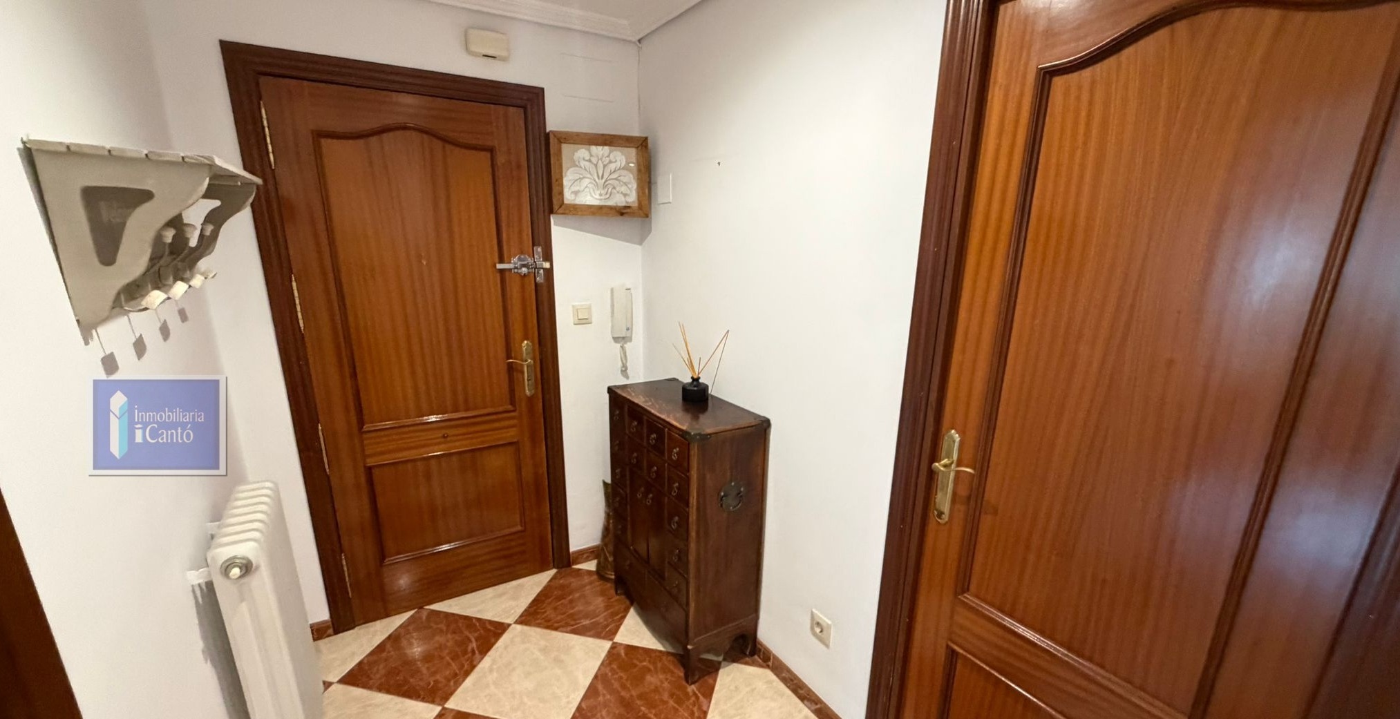 Piso en venta zona Santa Rosa
